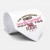 Amelia Earhart 75 Year Anniversary Stropdas (Opgerold)