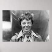Amelia Earhart Foto en Hare Lockheed Electra Poster (Voorkant)