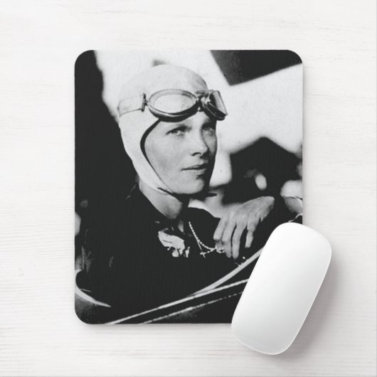  Amelia Earhart Foto Muismat (Met muis)