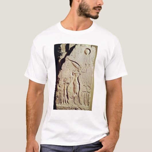 Amenophis IV, Nefertiti en Dochter implementeren T-shirt (Voorkant)