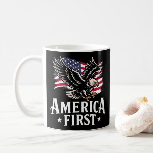 America First Patriotic Bald eagle July 4th Koffiemok (Met donut)