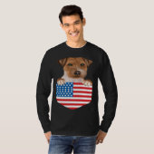 America Flag Russell Terrier Dog In Pocket T-shirt (Voorkant volledig)