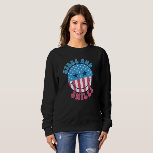 America Vibes Smile Face US Flag Retro Groovy 4th  Trui (Voorkant volledig)