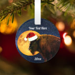 American Bison, Full Moon en Santa Hat Ornament<br><div class="desc">Een Amerikaanse buffel met een kerstman staat onder een sterrenhemel en een heldere volle maan.</div>