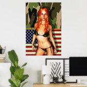 American Camo Bikini Babe Poster (Thuiskantoor)