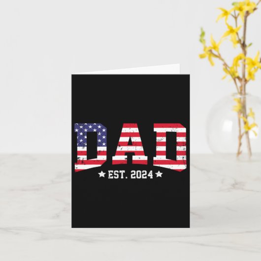 American Dad Est 2024 Eerste Vaderdag gepromoveerd Kaart (Gele Bloem)