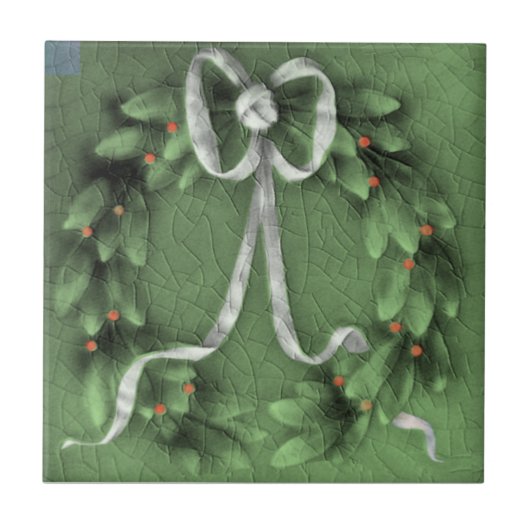American Encaustic Green Wreath Faux Relief Repro Tegeltje (Voorkant)