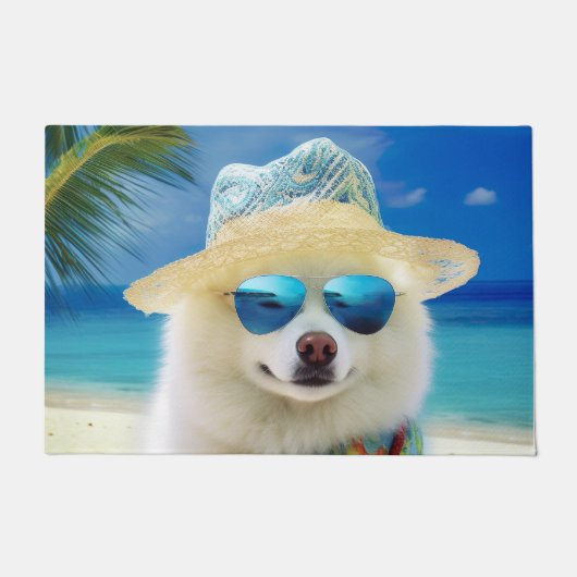 American Eskimo op Beach, zomercadeau voor hondenl Deurmat (Voorkant)