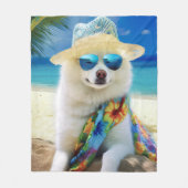 American Eskimo op Beach, zomercadeau voor hondenl Fleece Deken (Voorkant)