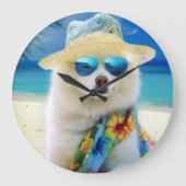 American Eskimo op Beach, zomercadeau voor hondenl Grote Klok (Voorkant)