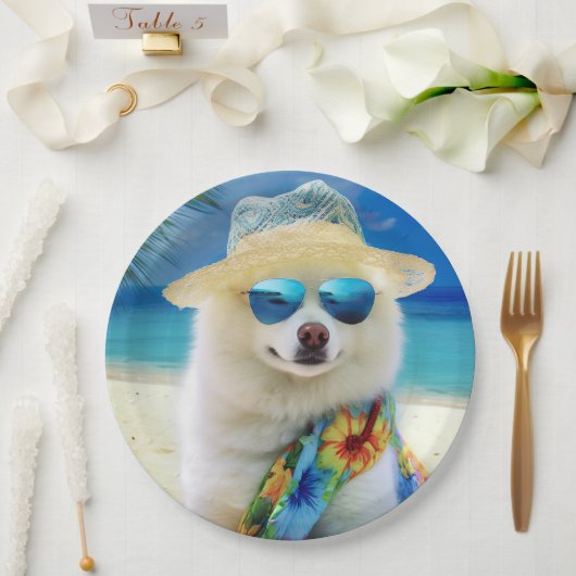 American Eskimo op Beach, zomercadeau voor hondenl Papieren Bordje (Huwelijk)