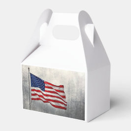 American Flag Paper Favor Box, Gable 4x2.5x5 Bedankdoosjes