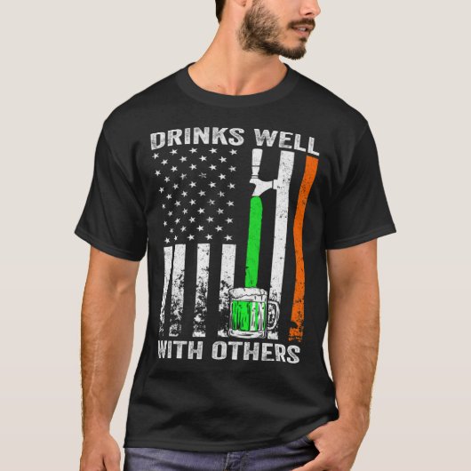 American Flag St Patrick s Day Beer Drinks Well Wi T-shirt (Voorkant)