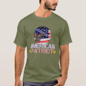 American Patriot – Bold Independence Day Gift  T-shirt (Voorkant)