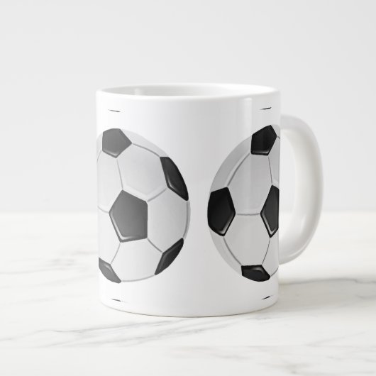 American Soccer or Association Football Ball Grote Koffiekop (Voorkant rechts)