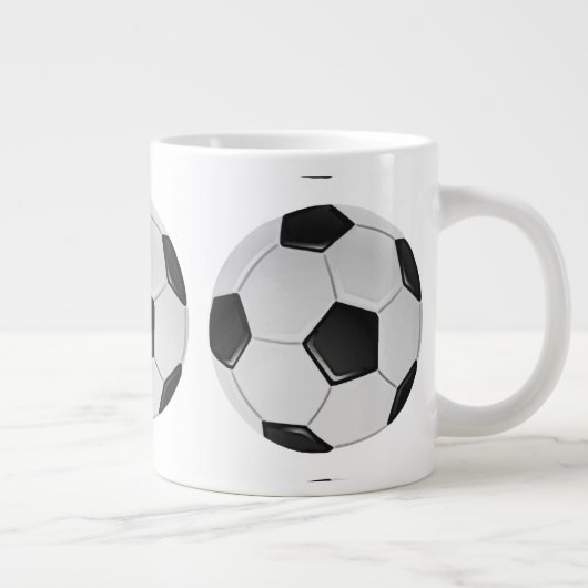 American Soccer or Association Football Ball Grote Koffiekop (Rechts)