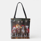American Staffordshire bij de open haard Kerstmis Tote Bag (Achterkant)