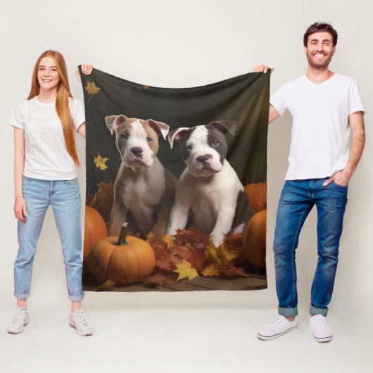 American Staffordshire Puppy Herfst Verrukking Fleece Deken (In situ)