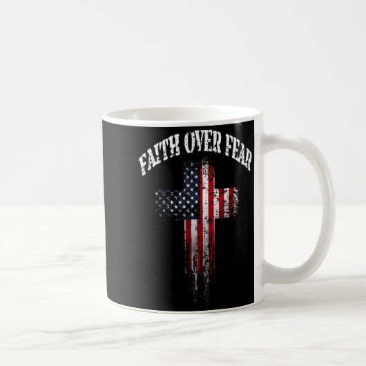 American Usa Flag Christian Cross Faith Over Fear Koffiemok (Rechts)