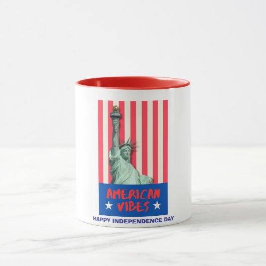 "American Vibes" Statue Liberty Red Stripes Custom Mok (Midden)