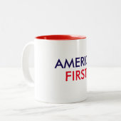 Amerika First! Mok (Voorkant links)