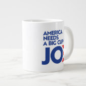 Amerika heeft een Big Cup nodig van Joe Grote Koffiekop (Voorkant rechts)