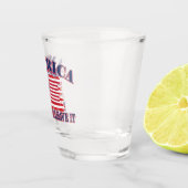 Amerika: hou ervan of verlaat het shot glas (Rechts)