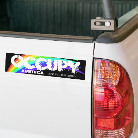 AMERIKA LIET DE RAINBOW. BUMPERSTICKER (Op Truck)