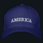 Amerika op blauw geborduurde pet<br><div class="desc">Amerika is wit geborduurd op dit blauwe unisex baseball-pet of een kleurig pet dat je kiest. Een perfecte manier om je patriottisme te shows op 4 juli, herdenkingsdag of elke andere gelegenheid.</div>