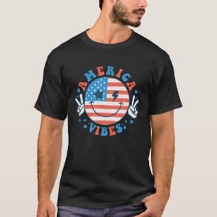Amerika Vibes Happy Face Smile American Flag 4th O T-shirt