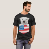 Amerika Vlag Zachte Gecoate Tarwe Terriër Hond In T-shirt (Voorkant volledig)