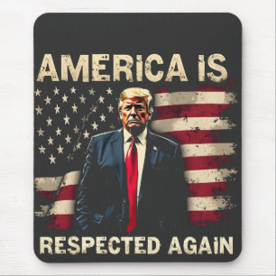 Amerika wordt weer gerespecteerd Trump USA 4 juli Muismat
