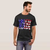 Amerikaan maakte in de T-shirt van de de (Voorkant volledig)