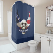 Amerikaan tegen de botschedel douchegordijn (In situ)