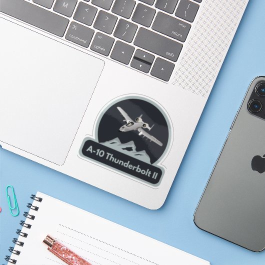Amerikaans A-10 Warthog Jet Vliegtuig Sticker (Laptop met iPhone)