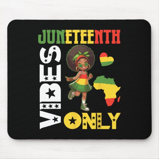 Amerikaans Afrikaans meisje dat Juneteenth-vibes d Muismat (Voorkant)