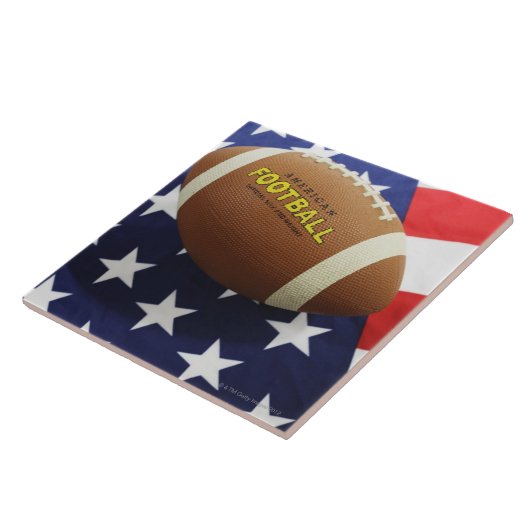 Amerikaans football met Amerikaanse vlag Tegeltje (Zijkant)