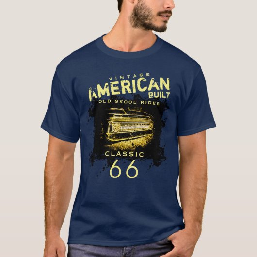 -Amerikaans Gebouwd Oude Skool Ridt Klassiek T-shirt (Voorkant)