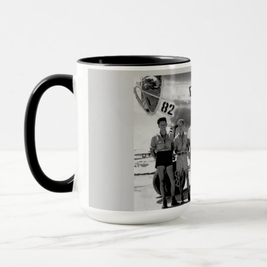 Amerikaans land:  Enola Gay Mok (Links)