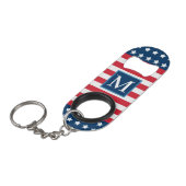 Amerikaans Rood Wit Blauw Aangepaste Monogram Init Mini Flessenopener (Voorkant Gekanteld)