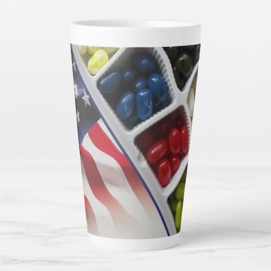 Amerikaans Wit Rood en Blauw Wit/Goud 22 oz Stein Latte Mok (Voorkant)