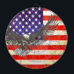 Amerikaanse adelaar & Amerikaanse vlag antieke sti Dartbord<br><div class="desc">Een unieke antiek stijl Amerikaanse sterren en strepen vlag dartboard in rode, witte en blauwe tinten, met arendslijnkunst. Ontworpen met behulp van de Amerikaanse vlag en het toevoegen van een beetje behandeling. Eagle kunstwerk en ontwerp door Sarah Trett. Zou er geweldig uitzien in een in de VS gestileerde patriottische slaapkamer,...</div>
