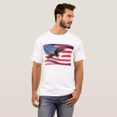 Amerikaanse adelaar en vlag T-Shirt (Voorkant volledig)