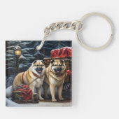 Amerikaanse Akita Snowy Sleigh Ride Kerstdecoratie Sleutelhanger (Achterkant)