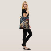 Amerikaanse Akita Snowy Sleigh Ride Kerstdecoratie Tote Bag (Op model)