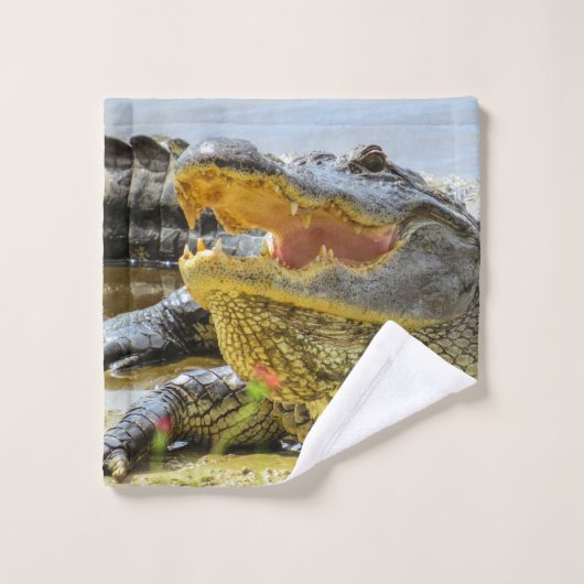 Amerikaanse alligator closeup. Gezichtelijk Bad Handdoek (Wasdoekje)