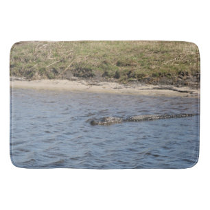 Amerikaanse alligator in moeraswater van Florida Badmat