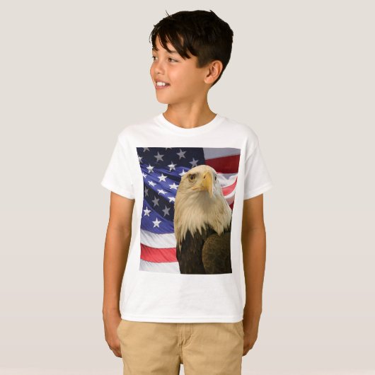 Amerikaanse Bald Eagle en vlag T-shirt (Voorkant volledig)