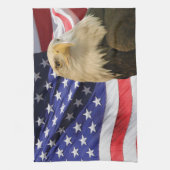Amerikaanse Bald Eagle en vlag Theedoek (Verticaal)