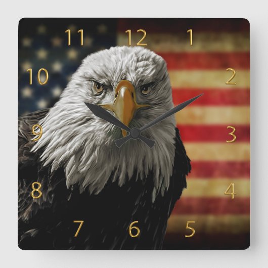 Amerikaanse Bald Eagle over de vlag van Grunge Vierkante Klok (Voorkant)